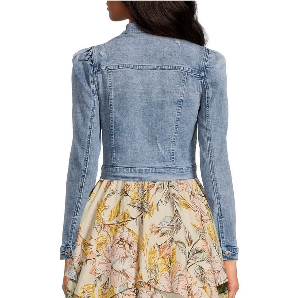 Chelsea & Violet
Point Collar Long Puff Shoulder Sleeve Denim jacket